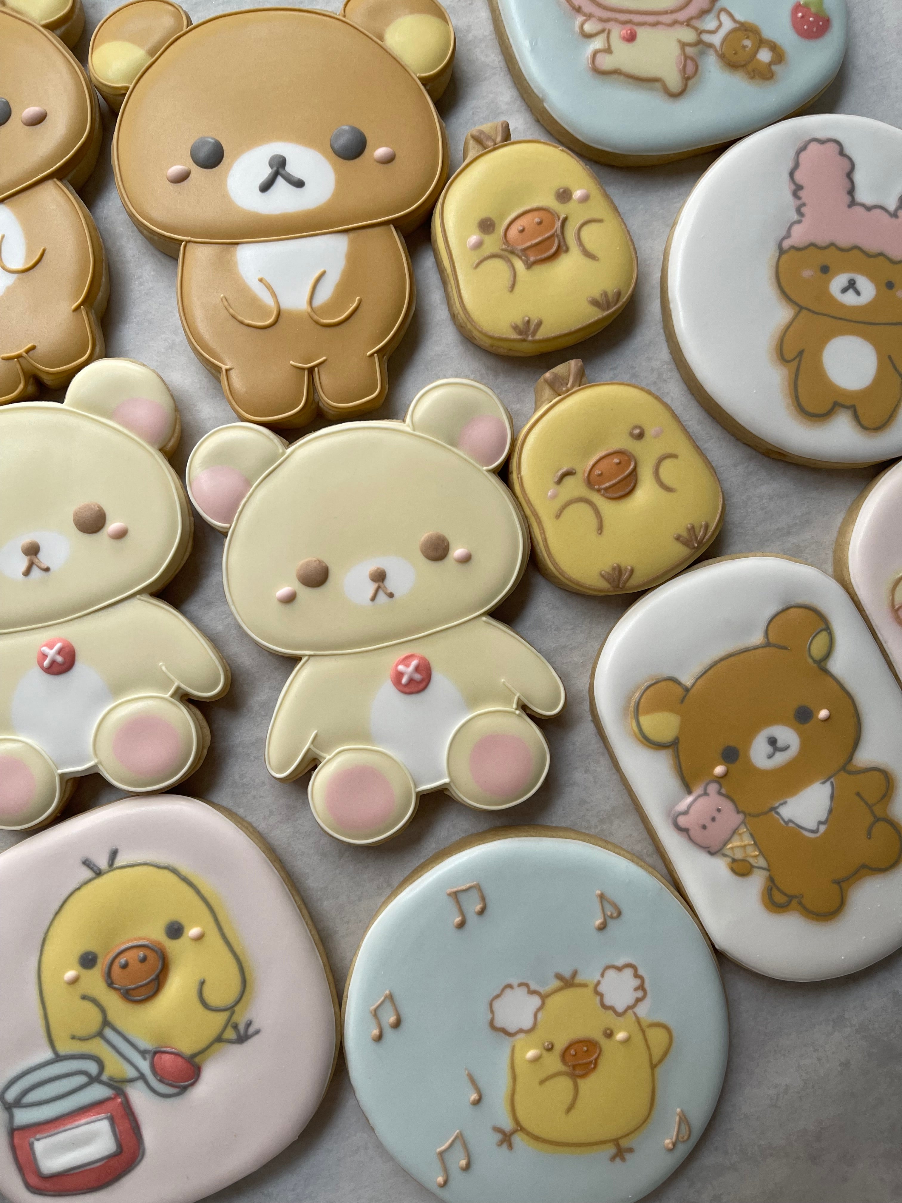 Rilakkuma bear cutter (sitting) – Busy Bee Sweet