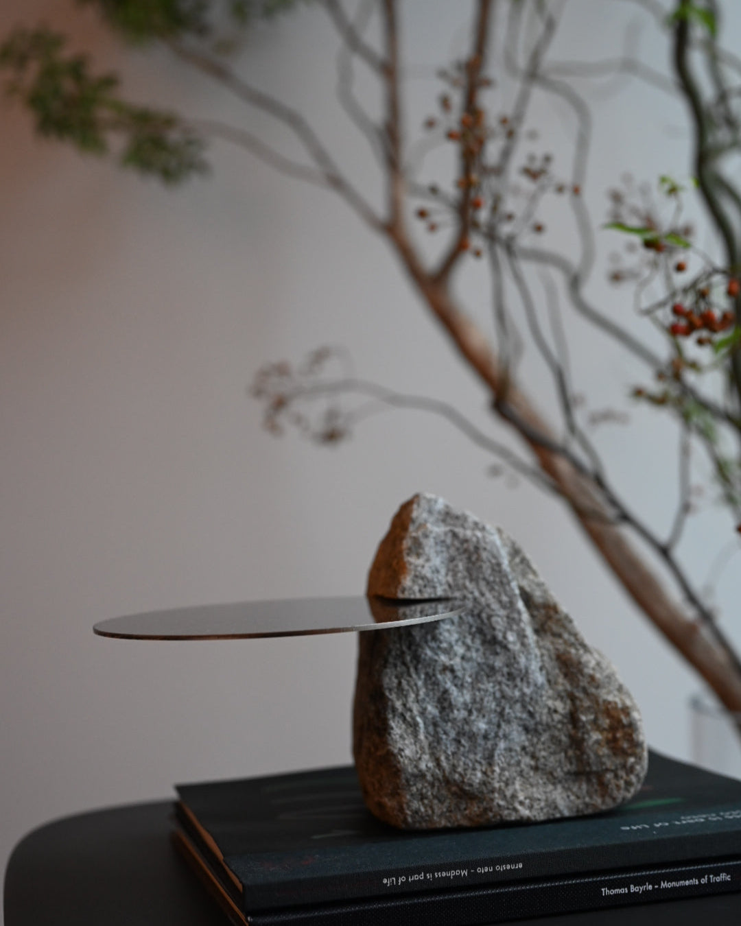 石の台座 小ぶり