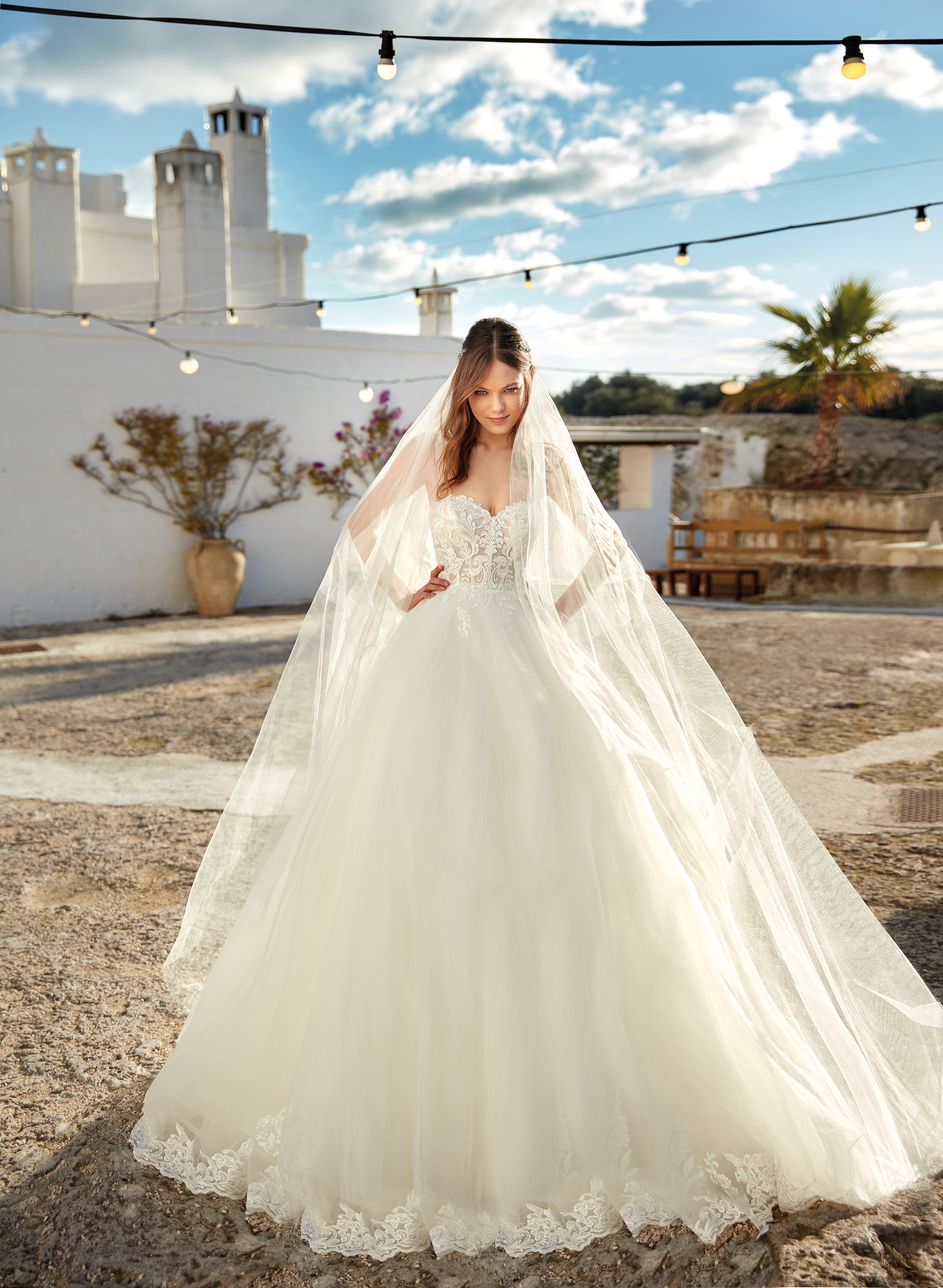 NM026｜ウェディングドレス、ブランドドレスのレンタルならザ・ドレス