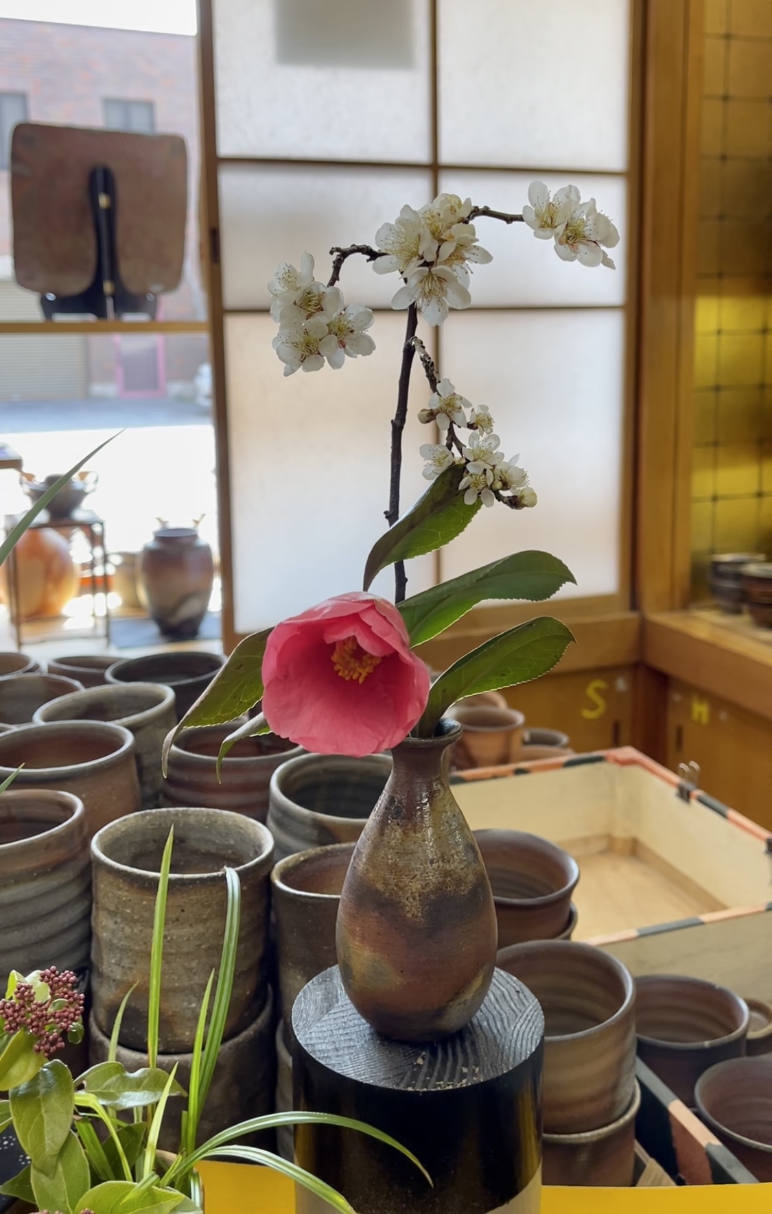 花 | 備前焼窯元 小西陶古