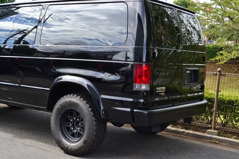 フォード エコノライン E150 ブラック 中古車 情報 | EX-WORKS