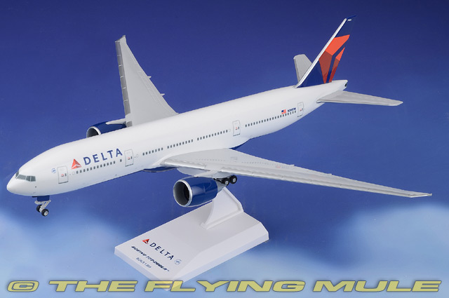 777-200LR 1:200 Display Model - Skymarks SK-SKR374G - $27.99