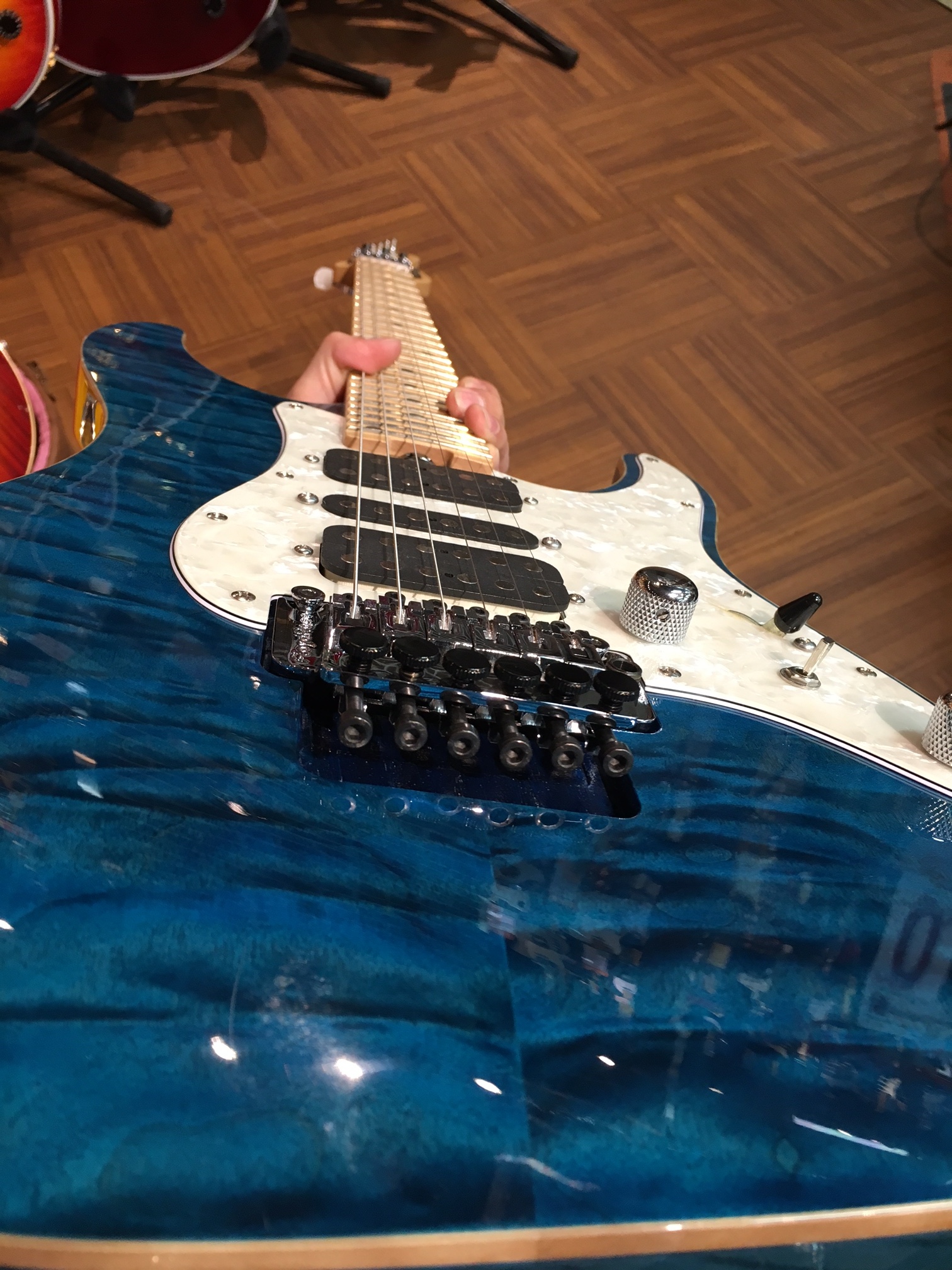 最高級のキルテッド・メイプルが見せる艶のある色気！めちゃくちゃ