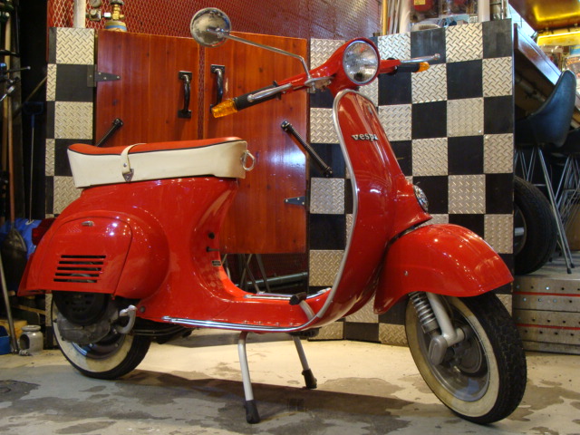 50s〜60s☆TEKNO ☆VESPA ☆ベスパ☆ヴィンテージ☆アンティーク VESPA 50Sビンテージ オレンジ | Escape Bike