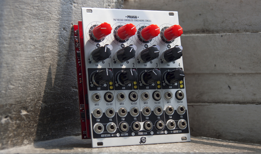 Xaoc Devices | Praga