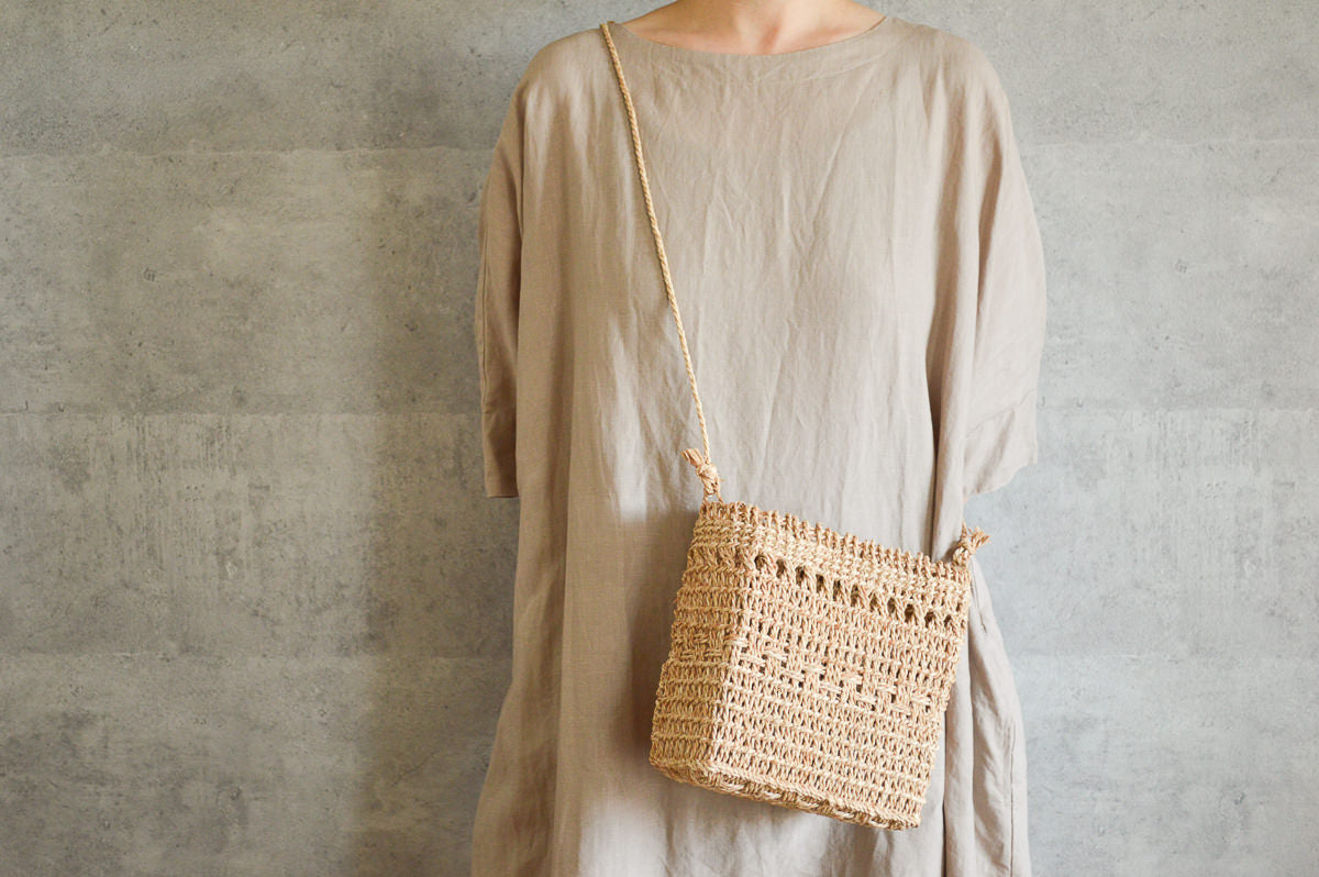 沖縄県竹富島/月桃 アンツク（斜め掛けショルダーバッグ） 小