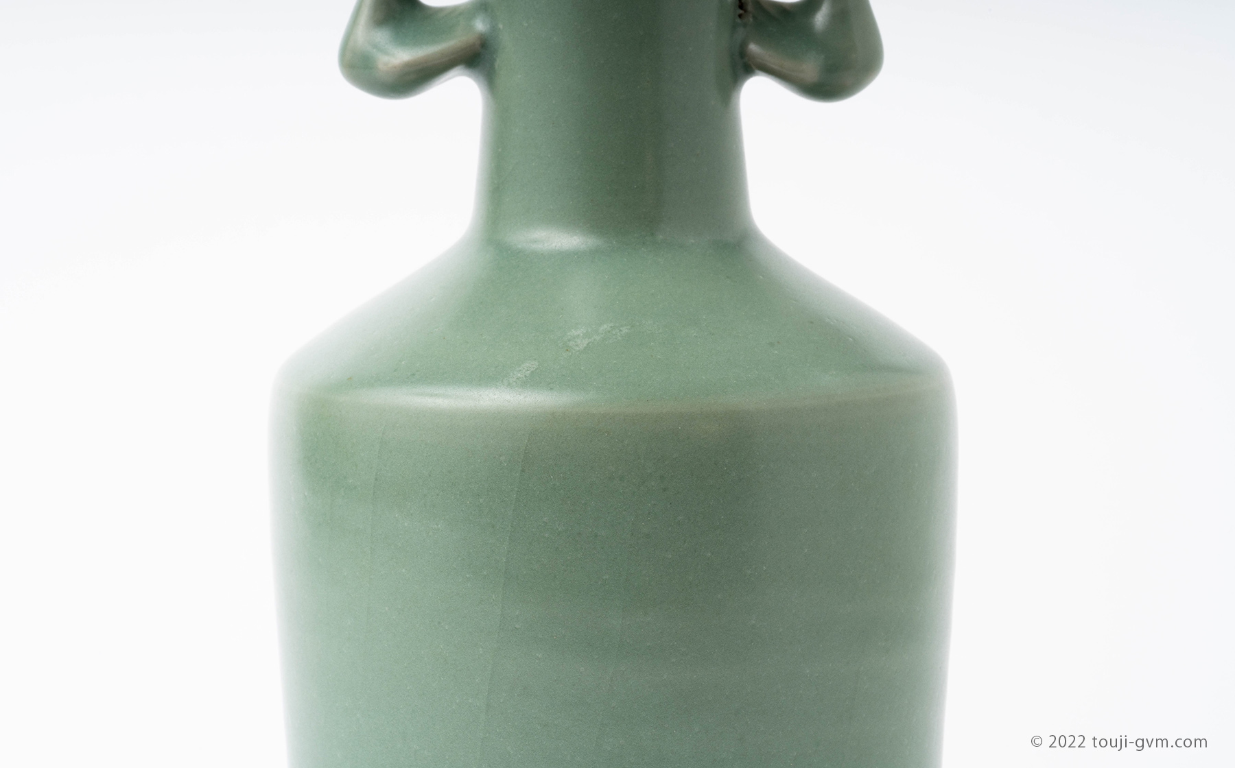 龍泉窯 青磁鳳凰耳瓶 – Longquan Vase Phoenix | 陶磁オンライン美術館