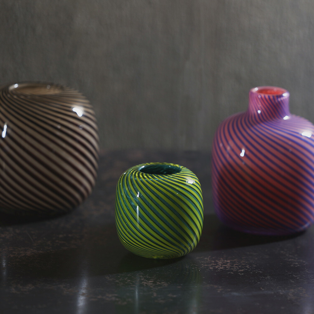 楽天市場】ストライプ 模様 分厚い ガラス フラワーベース HUNT9 Bach