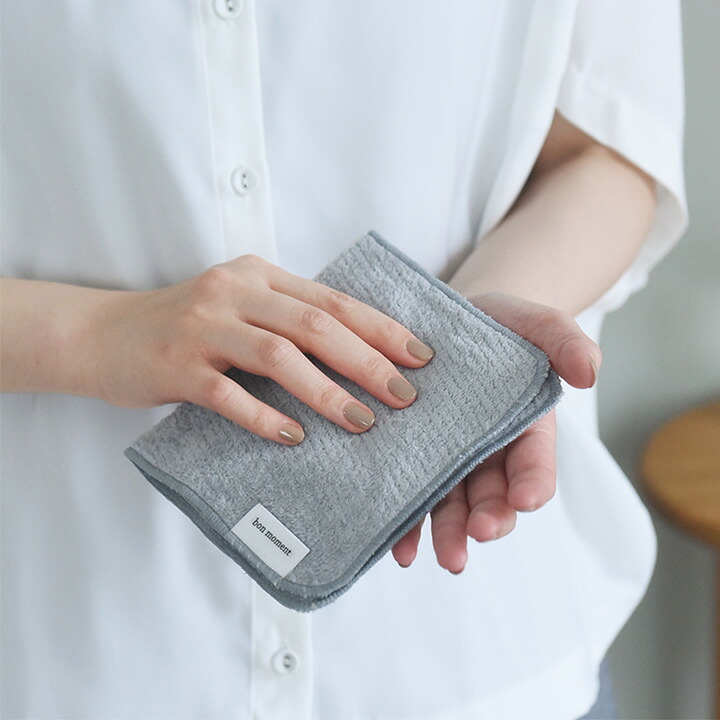 楽天市場】こっそり持ち歩けるポケット付 サニタリーハンカチ ポーチ