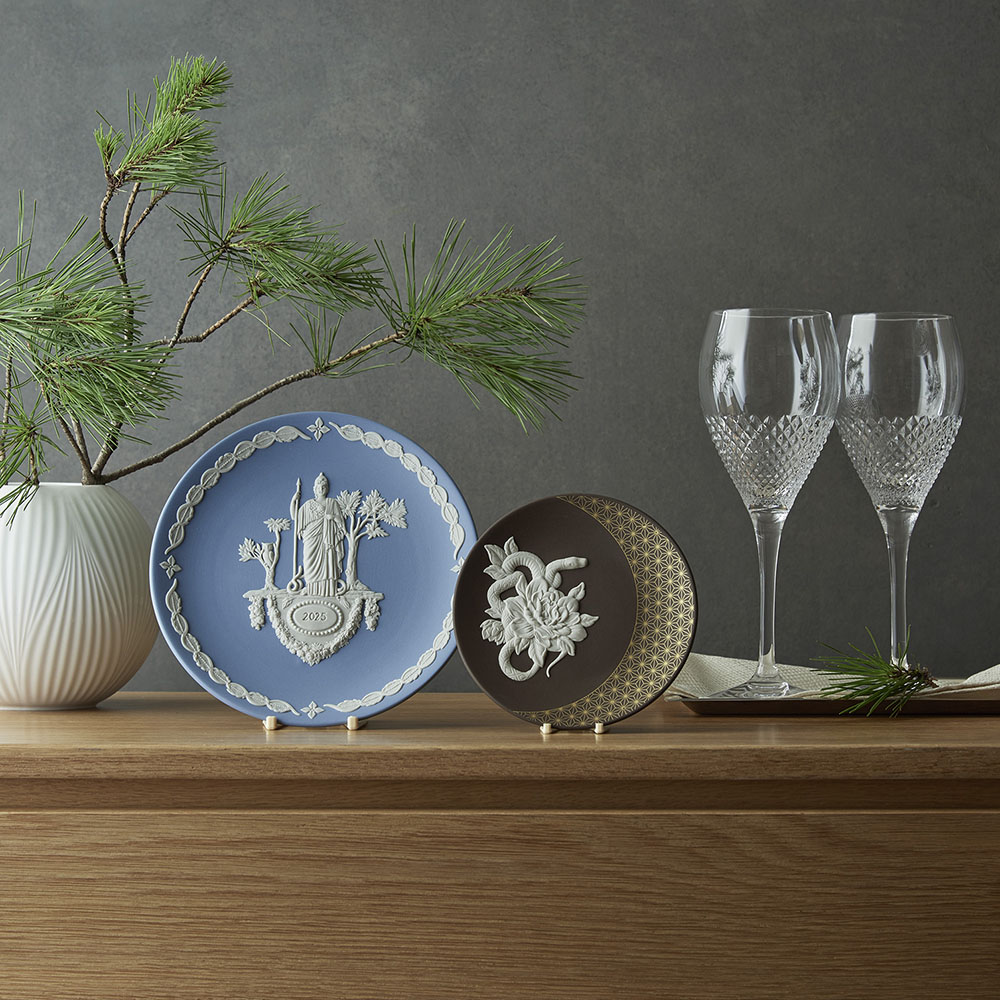 楽天市場】ウェッジウッド ジャスパーウェア イヤープレート 2025年