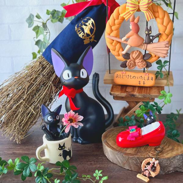 楽天市場】メール便OK ジブリ グッズ 魔女の宅急便 キーホルダー パン