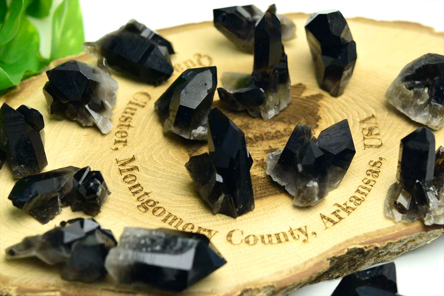 楽天市場】黒水晶 スモーキークォーツ ミニクラスター原石 □アメリカ