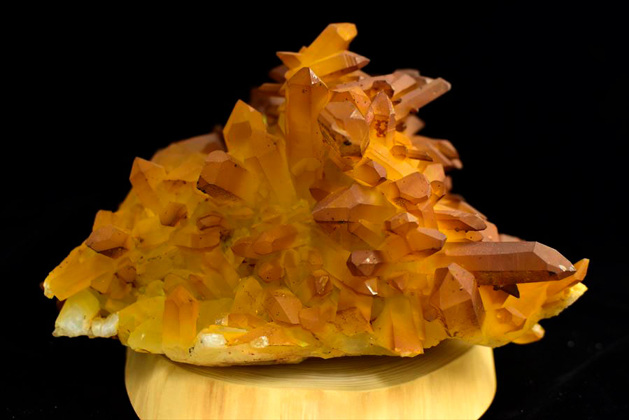 楽天市場】◇全品採掘鉱山より直輸入◇アーカンソー 水晶 ゴールデン