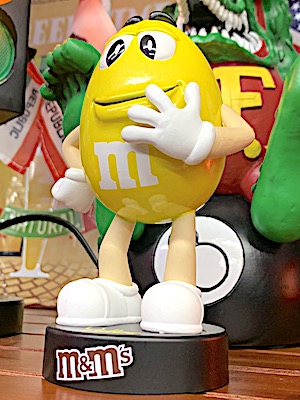 楽天市場】m&m's グッズ アメリカン雑貨 メタルフィギュア ボビング