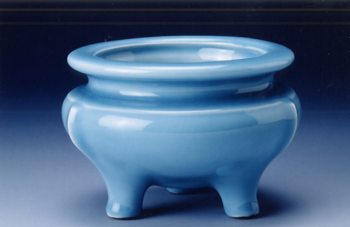 産総研：中部センター バーチャルミュージアム - 砧青磁釉 香炉 -