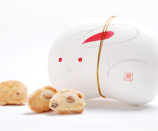 まめや金澤萬久」しみみ 黄な粉チョコ（豆箱入り）【おまとめ便対象