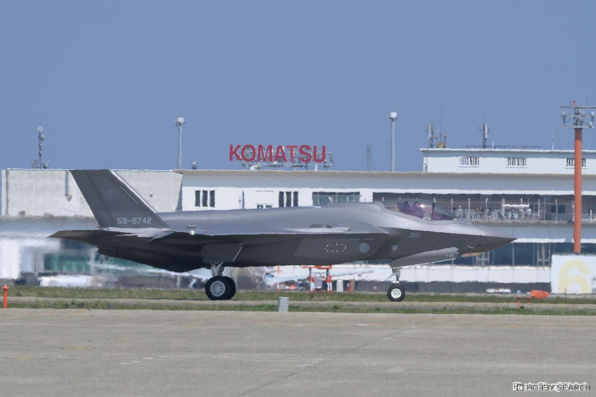 航空自衛隊 F-35A ライトニングII 第303飛行隊 (プラモデル) - ホビー