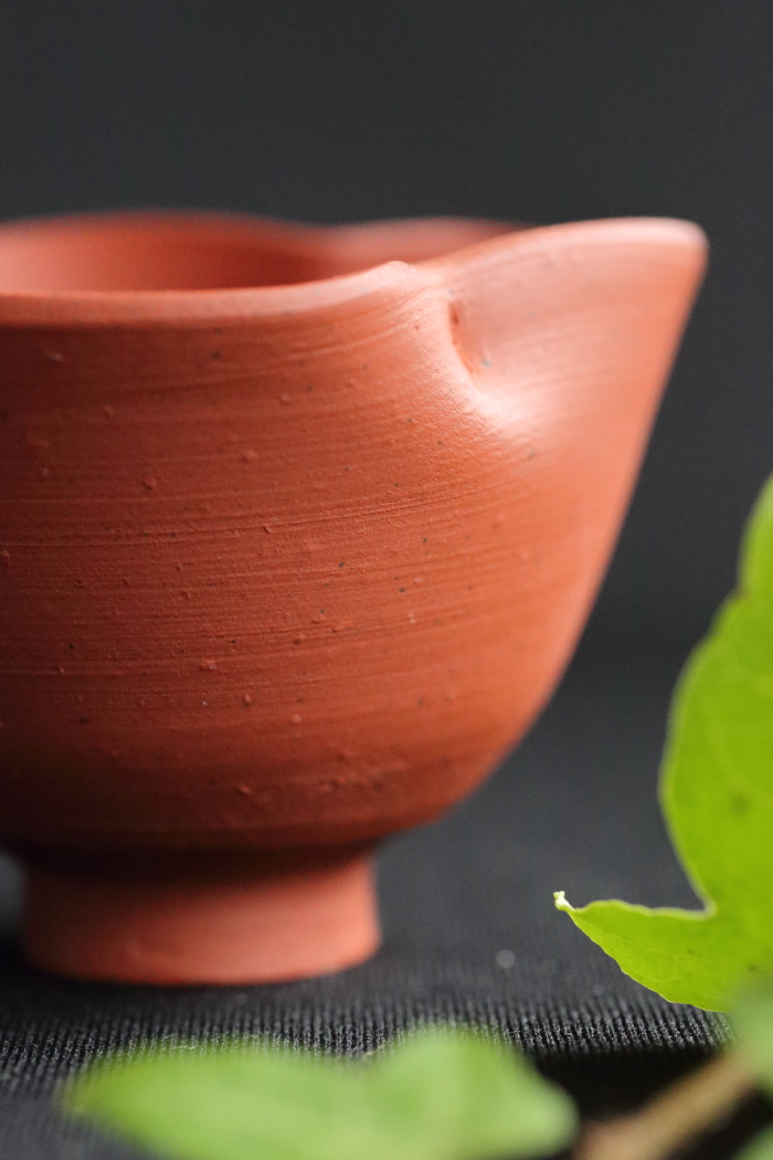 山田想 朱泥輪花ぐい吞み 常滑焼酒器 酒盃 作家ものぐいのみ