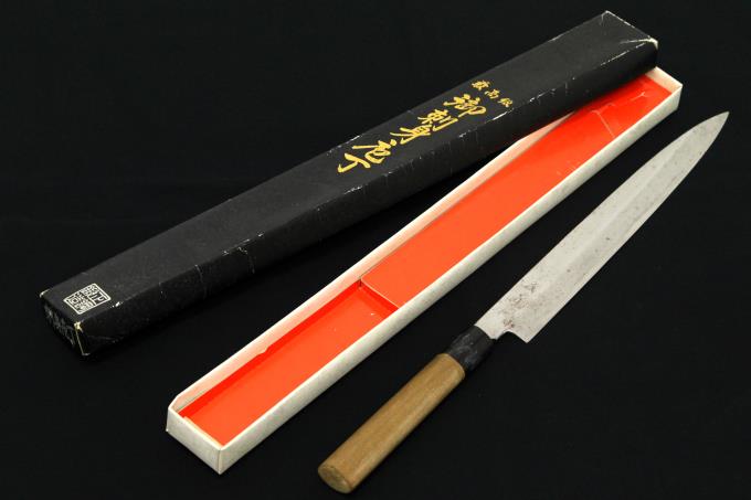 柳刃包丁 九寸 霞 特級 水牛朴栗型柄 箱付 【O377】 | 長直 | 包丁