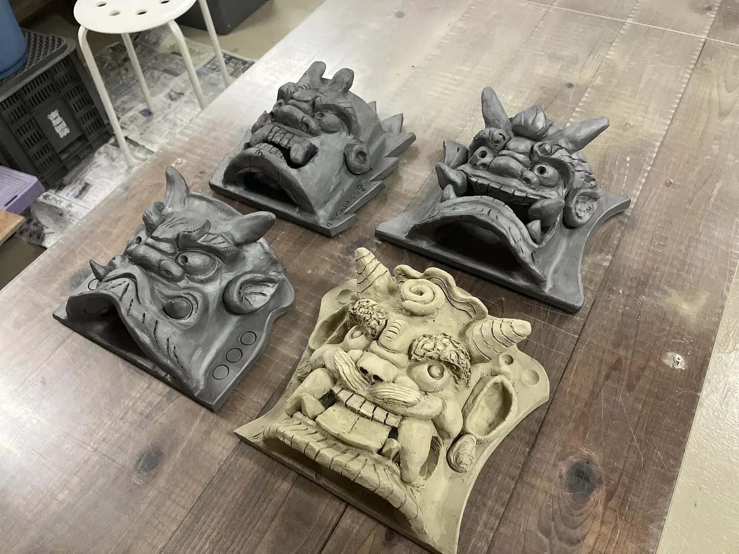 気分は鬼瓦職人「鬼師」！こだわりのオリジナル鬼瓦を作れるミニ鬼瓦