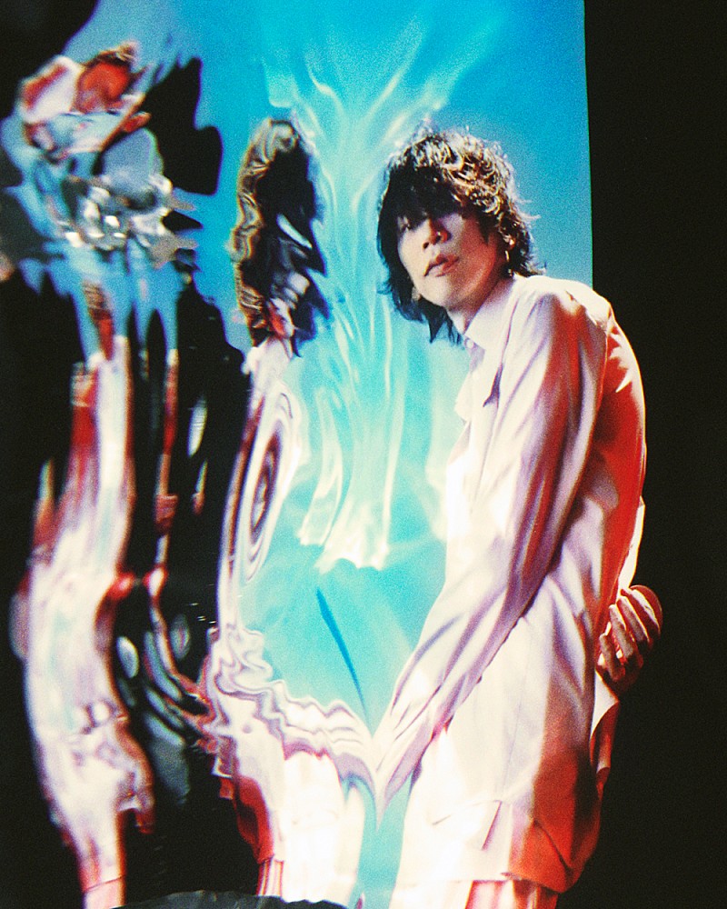 米津玄師、「Pale Blue」新ビジュアルを2バージョン公開 | Daily News