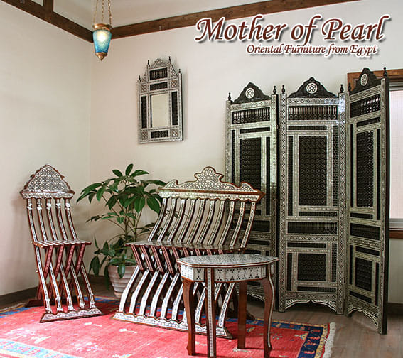 エジプト・アラベスクの螺鈿家具 / ガラタバザール