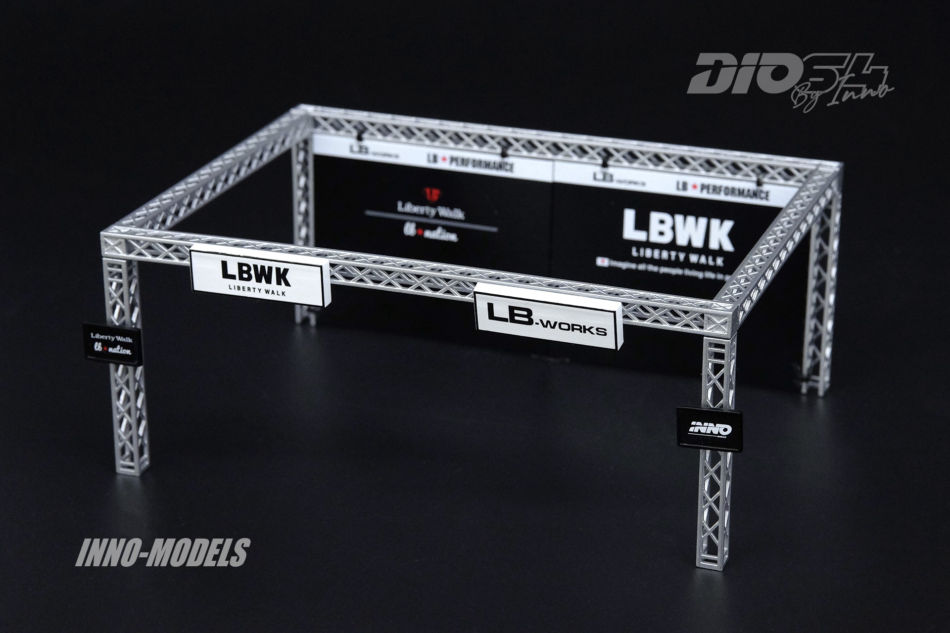 INNO Models 1:64 Liberty Walk Auto Salon Diorama Set with 1/64