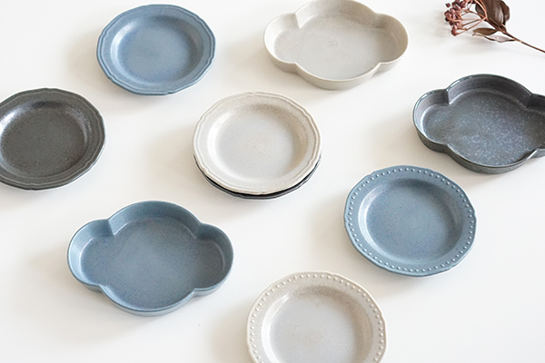 美濃焼 アンティーク小皿 ライン 白｜和食器の通販 monsen