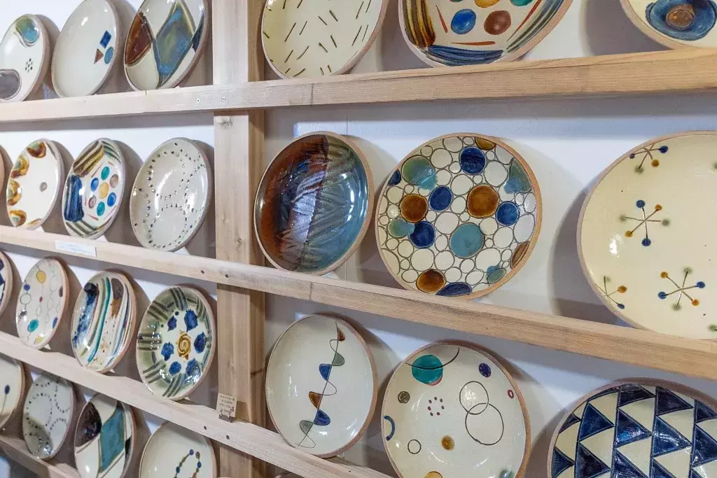 一翠窯（いっすいがま）｜やちむん角皿で食卓をより華やかに！世界に