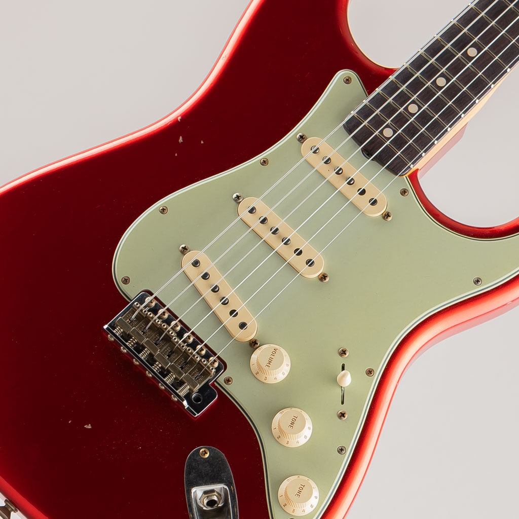 1960 Stratocaster Journeyman Relic/Candy Apple Red: エレキギター
