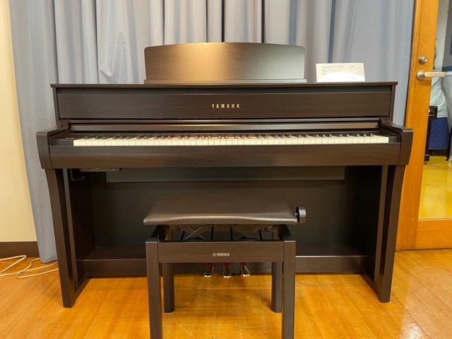 中古デジタルピアノ YAMAHA CLP-675R ヤマハ Clavinova（クラビノーバ