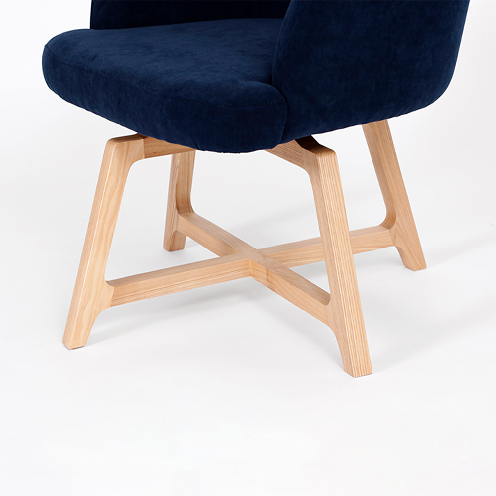 廃番】FAVO 2（ファボ 2）アームチェア - ダイニングチェアの通販