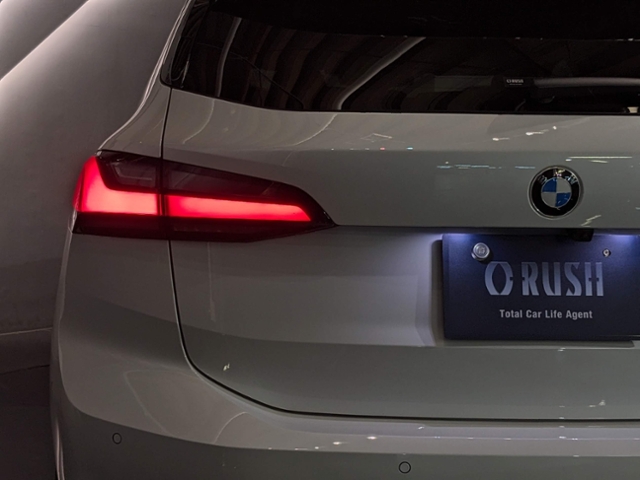 BMW 218iエクスクルーシブDCT テクノロジーP ハイラインP