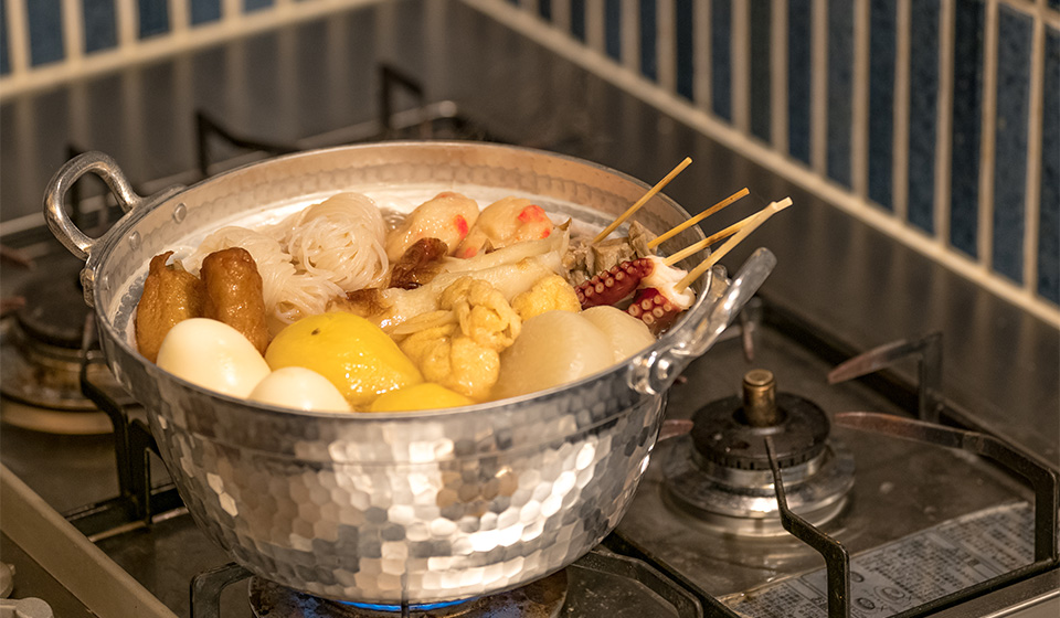 カレーや煮込みの後も、汚れがするりと落ちていきます。「姫野作. 段付