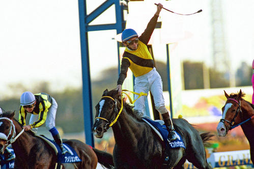 G1復刻】マンハッタンカフェ2強破り世代交代宣言 馬連は有馬最高配当