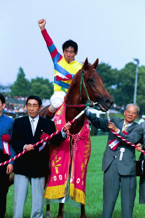 00年ダービー馬アグネスフライトが老衰のため死す、26歳 親子3代で