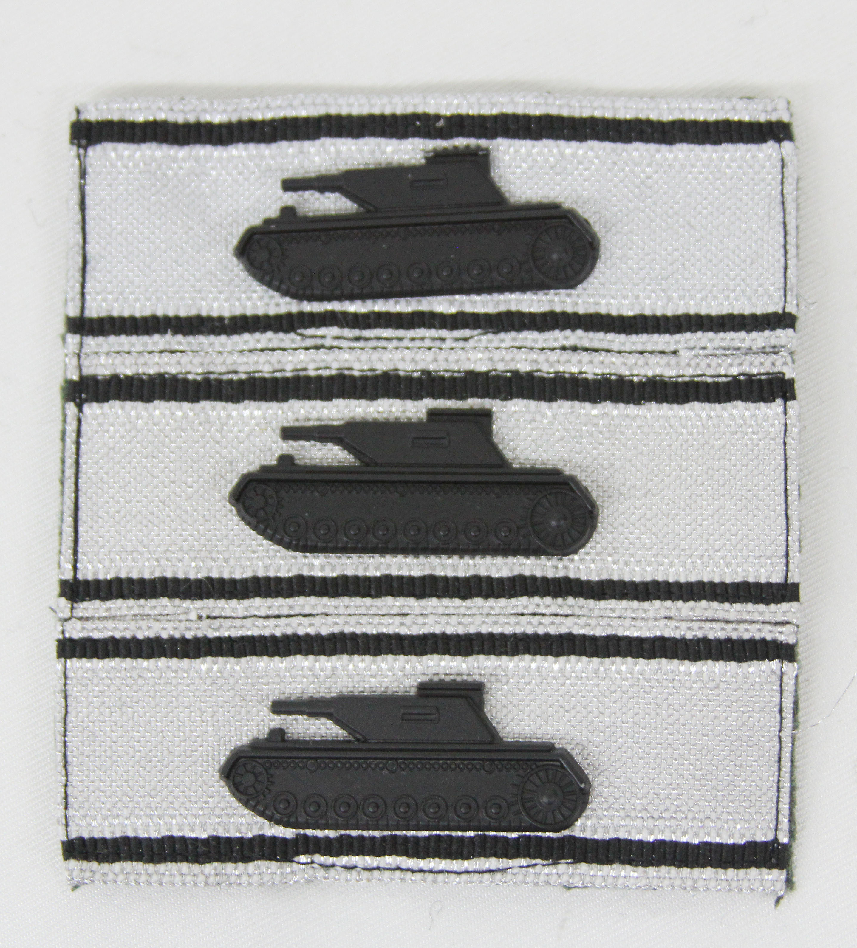 S＆Graf / 【3248】NS. 戦車撃破章[銀・3連]