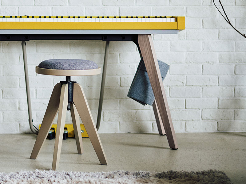 CASIO×CRASH GATE】コラボ ピアノ専用スツールを2023年6月より発売し