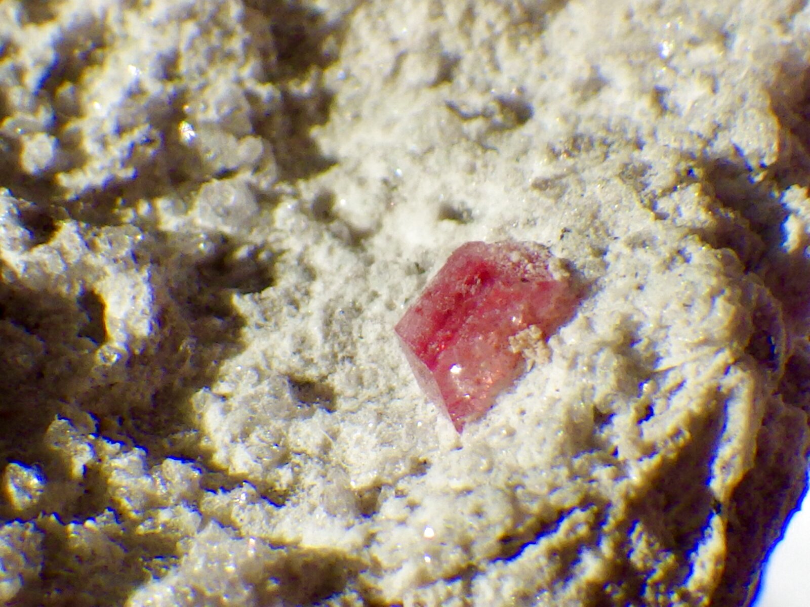 母岩付きレッドベリルA - セルフクリエイション