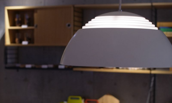 AJ ロイヤル φ370 ペンダントライト / ホワイトLouis Poulsen（ルイス