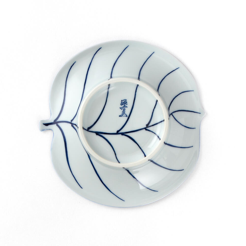 染付葉形 銘々皿 ｜ 有田焼の源右衛門窯公式オンラインショップ