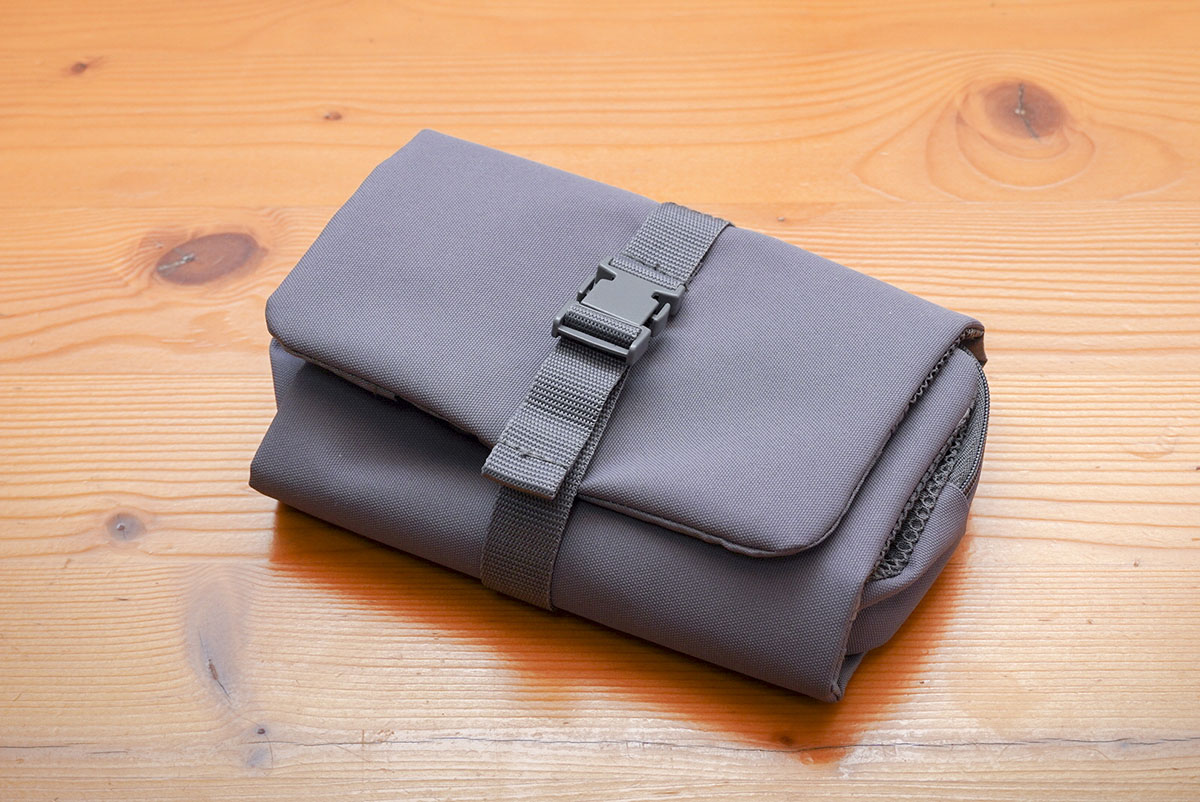 無印良品の「吊るせるケース」で旅の小物をギュッと収納【いつモノコト