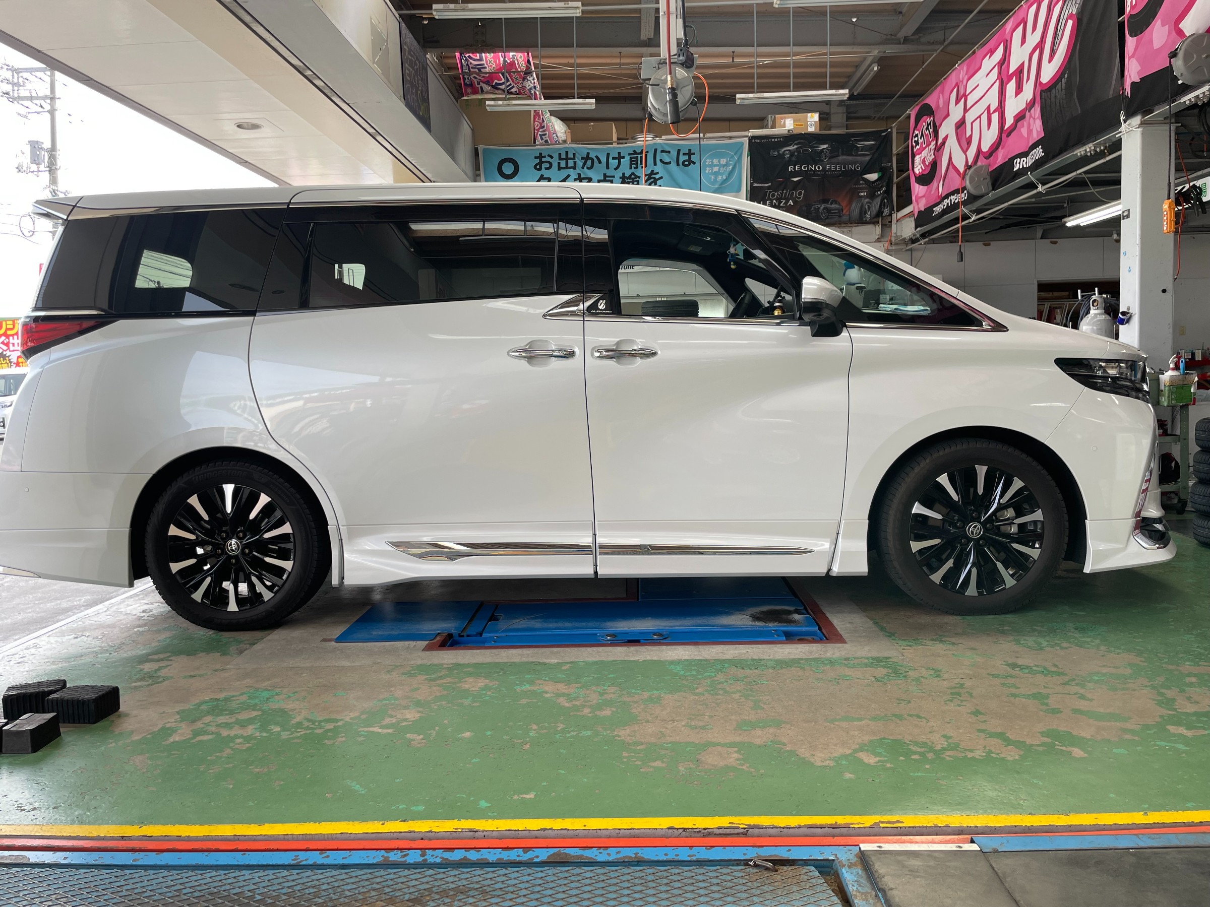 40アルファード BBS「LM」装着！！ | 店舗おススメ情報 | タイヤ館