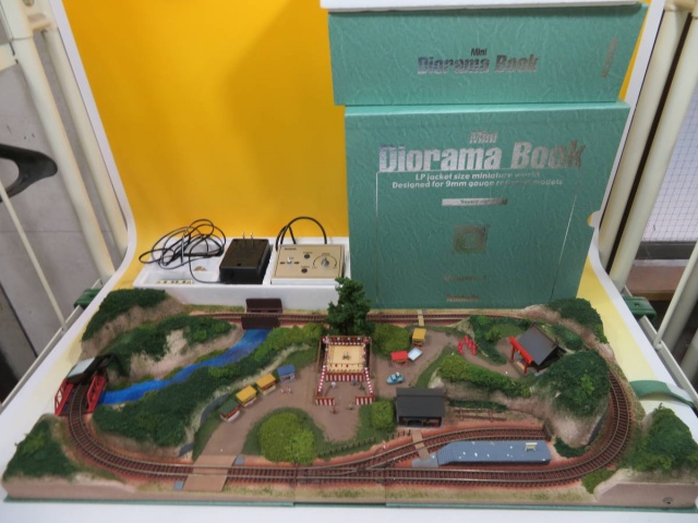 宅配高価買取 多摩市 メルクリン社のジオラマブックやZゲージなど