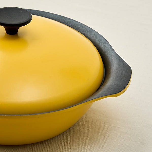 もてなし鍋（スチームプレート付き）24cm(マスタード)｜鍋・フライヤー