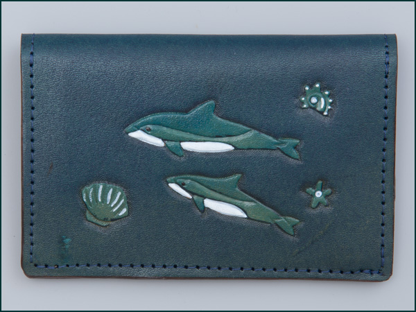 イルカ柄の革製品 | 工房ゆんたく