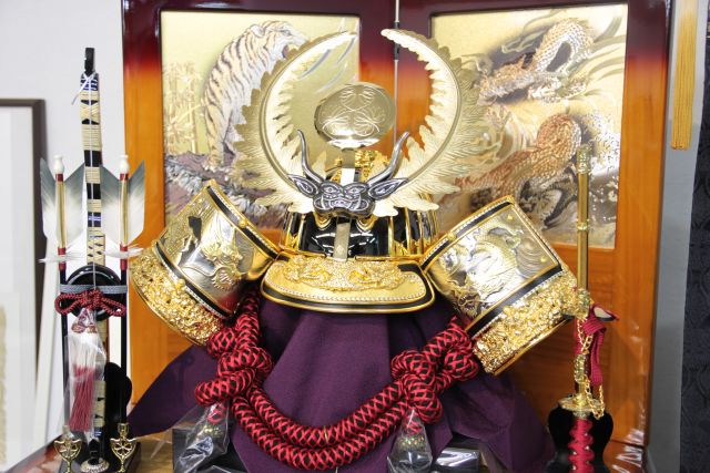 徳川家康の着用兜です。豪華な五月人形です。 | 岡崎市｜味岡人形