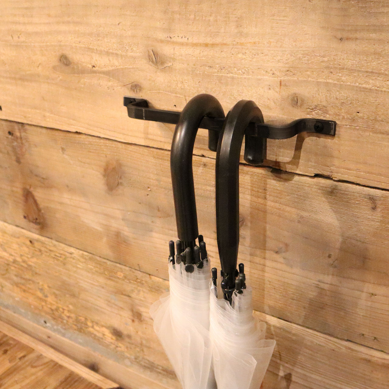 アイアンバーハンガー | オーダーメイドのアイアン家具を中心に数多く