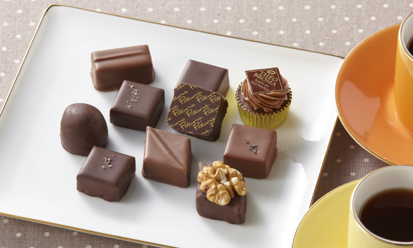 ボンボンショコラ-ミュゼ・ドゥ・ショコラ テオブロマ 渋谷本店 接待の