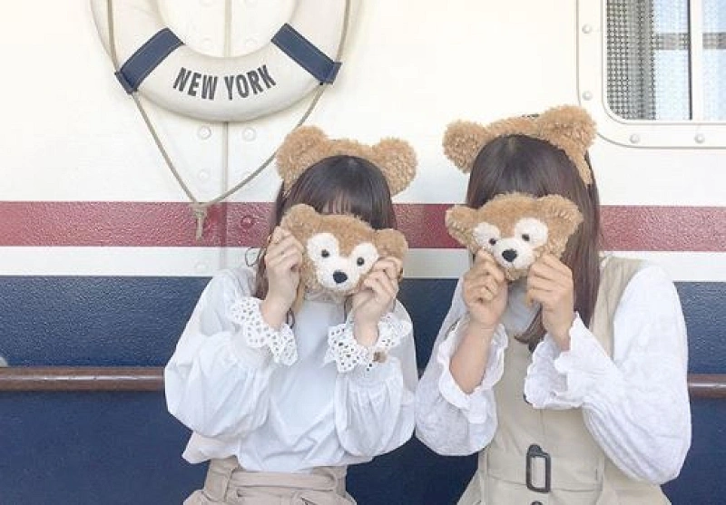 春夏秋冬】ダッフィー・シェリーメイコーデ33選！季節別おすすめの服装